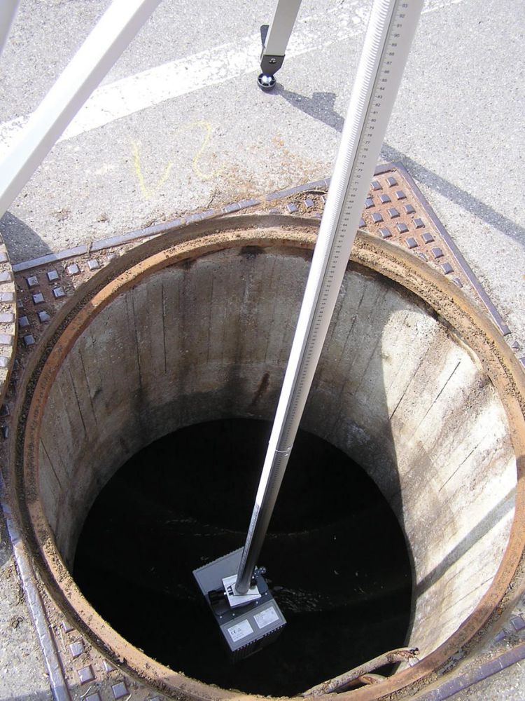 Produktbild Nedo Schacht-Stativ Al Höhe 1,12m - ca. 5m Schachttiefe bis 4m inkl. 4 Verl. 1m u. Ta bild 6