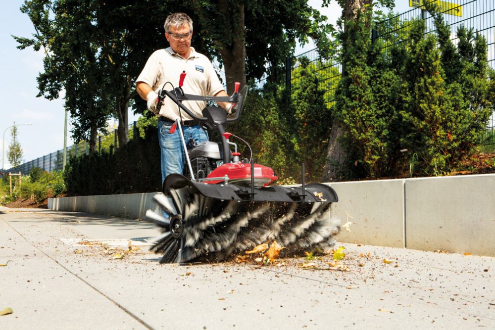 Produktbild Scheppach Benzin - Kehrmaschine inklusive Sammelbehälter Kehrbreite 100 cm 6,5 PS bild 8