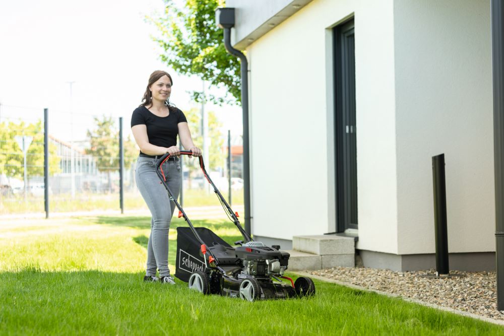 Produktbild Scheppach Benzin-Rasenmäher 3,4 PS 4-Takt-Benzinmotor 420 mm Schnittbreite bild 2