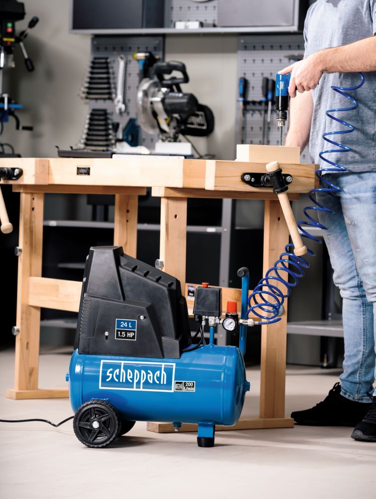 Produktbild Scheppach Kompressor 1100 W 8 bar HC30o inklusive Zubehör bild 2