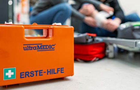 Produktbild arbeitskleidung schutz betrieblicher arbeitsschutz erste hilfe koffer teaser