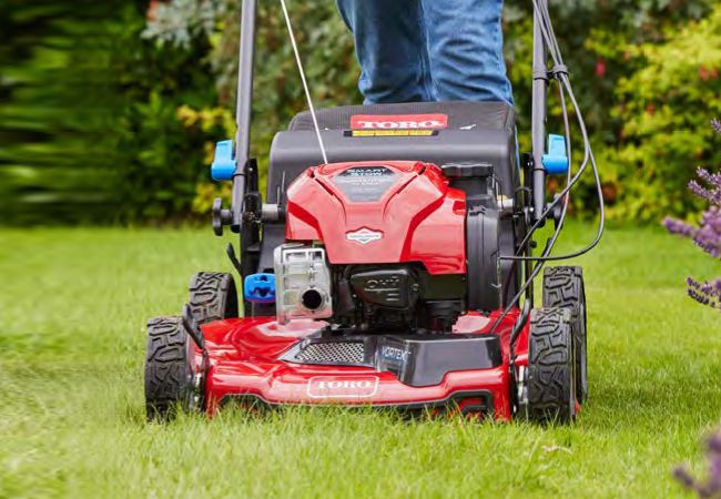 Produktbild Toro Rasenmäher im Einsatz