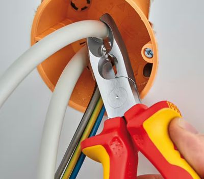 Produktbild elektroinstallation werbeblock abisolierzangen