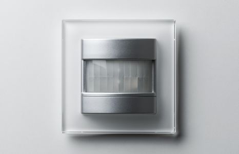 Produktbild haustechnik beleuchtung lampen bewegungsmelder teaser