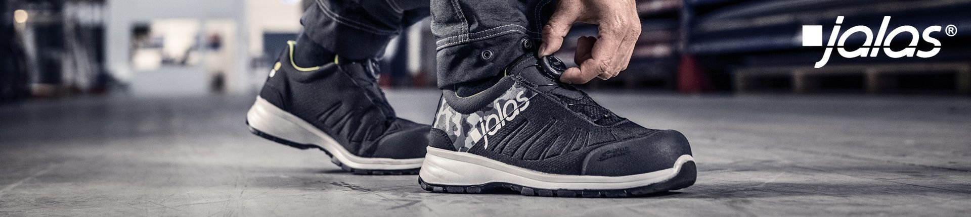 Bild Schwarzer Jalas Arbeitsschuh in Nahaufnahme