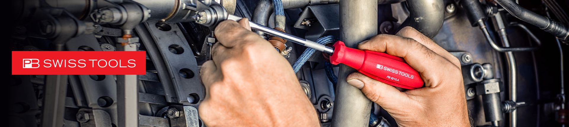 Bild PB Swiss Tools Schraubendreher in Nahaufnahme beim Eindrehen einer Schraube