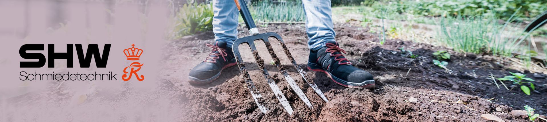 Bild SHW Gabel beim Umgraben in Nahaufnahme
