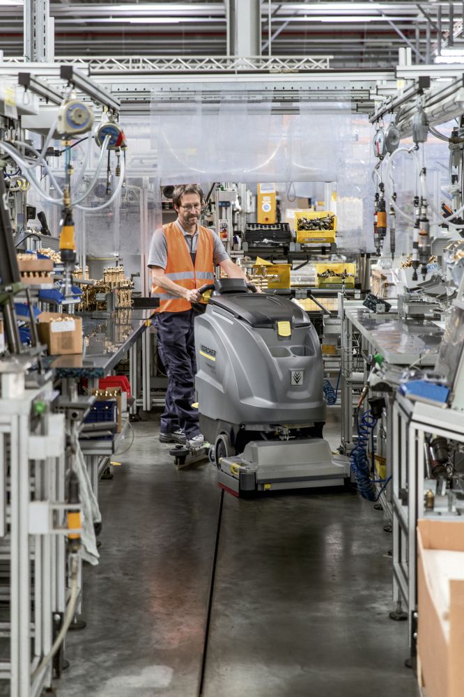 Produktbild Kärcher Scheuersaugmaschine B 60 W Bp Pack Dose + R 65 + 170 Ah + Auto-Fill + Rinse + V 900 bild 2