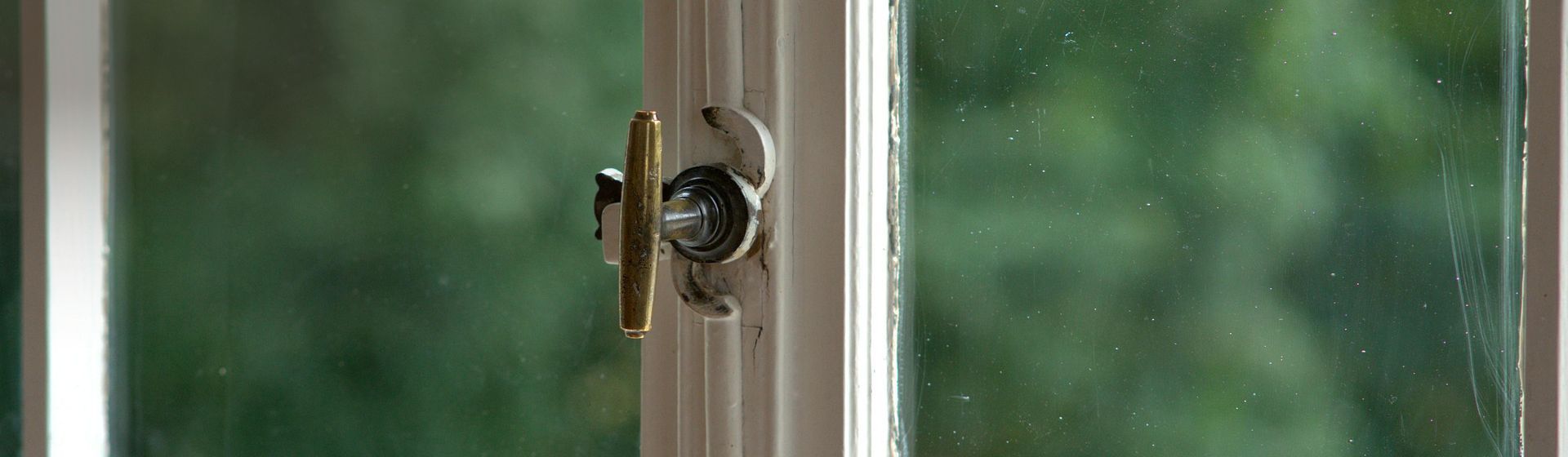 kategorie befestigungstechnik schliesstechnik fenstergriffe banner bild