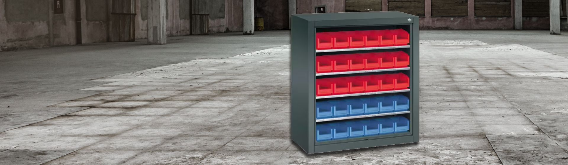 Fächerregal von C+P in einer Lagerhalle stehend bild