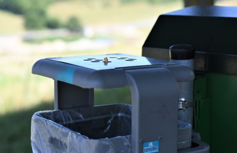 Produktbild kategorie betriebsausstattung aussenanlagen ascher abfallbehaelter teaser