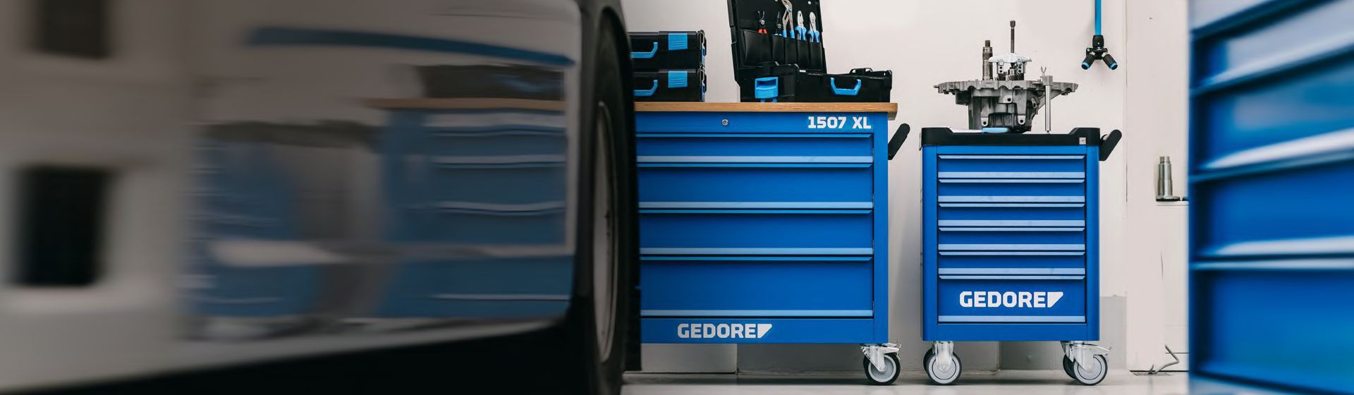 Gedore Werkstattwagen in einer Werkstatt bild