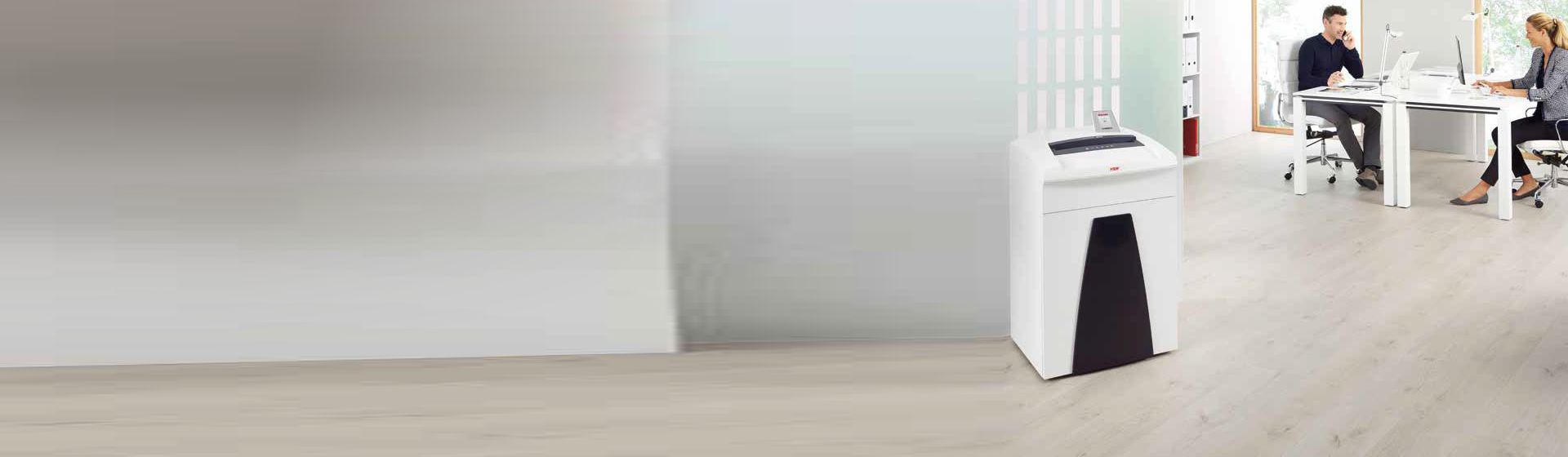 Aktenvernichter von HSM in einem Büro stehend bild