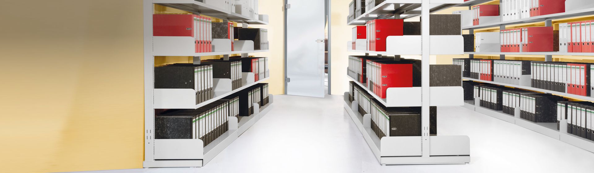 Kerkmann Freiarmregal bestückt mit Ordnern bild