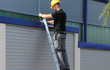 Produktbild kategorie betriebsausstattung steigtechnik anlegeleitern teaser