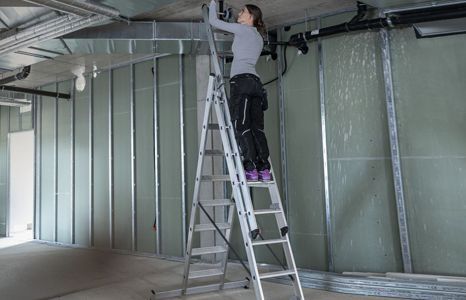 Produktbild kategorie betriebsausstattung steigtechnik mehrzweckleitern teaser