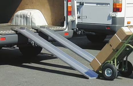 Produktbild kategorie betriebsausstattung transport verladeschienen teaser