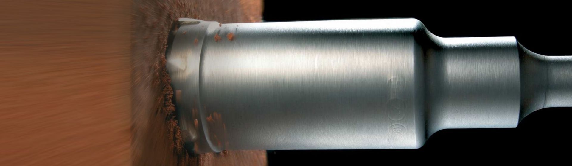 Dewalt Bohrkrone im Einsatz bild