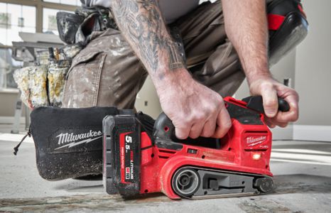 Produktbild kategorie elektrowerkzeuge maschinen flex schleif poliermaschinen bandschleifmaschinen teaser