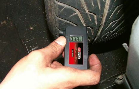 Produktbild kategorie elektrowerkzeuge maschinen mess pruefgeraete druckmesser teaser