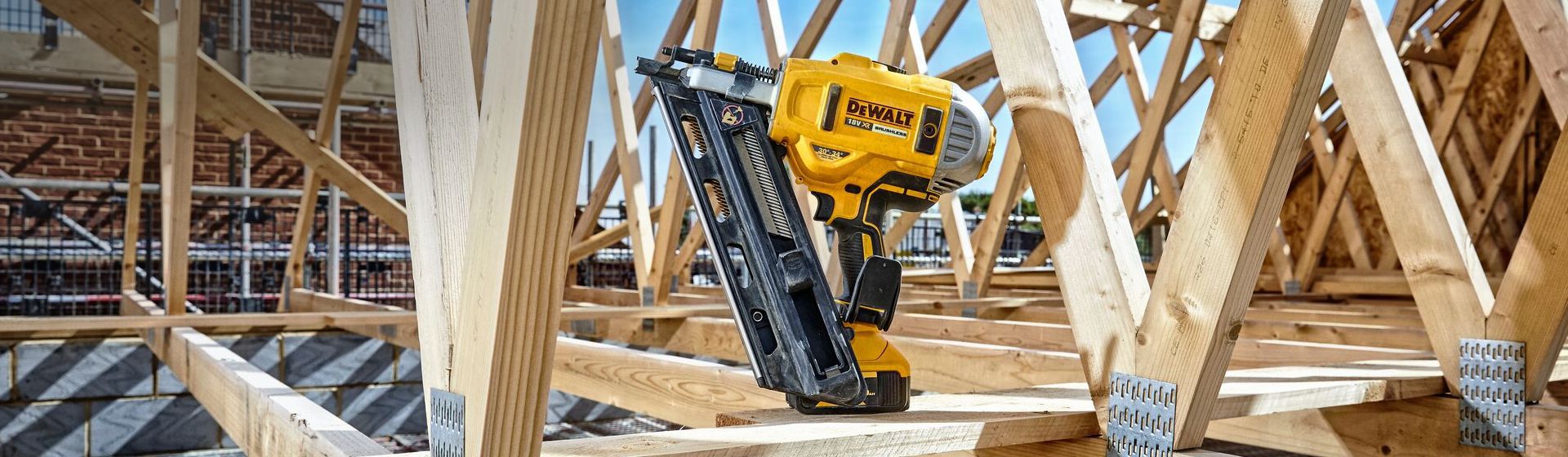 Dewalt Nagler  in Aktion bild