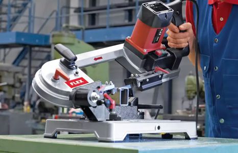 Produktbild kategorie elektrowerkzeuge maschinen saegen metallbandsaegen teaser
