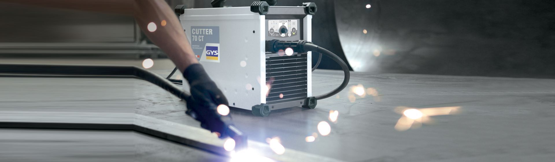Gys Plasmaschneidgerät in Aktion bild
