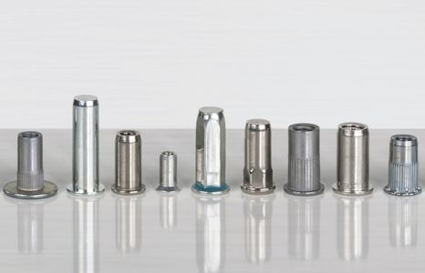 Produktbild kategorie handwerkzeug handnietgeraete zubehoer blindnietmuttern teaser