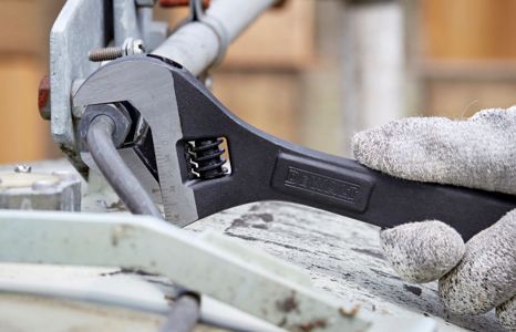 Produktbild kategorie handwerkzeug schraubenschluessel ratschensaetze schraubenschluessel teaser