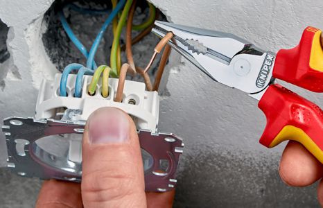 Produktbild kategorie handwerkzeug zangen kombizangen teaser