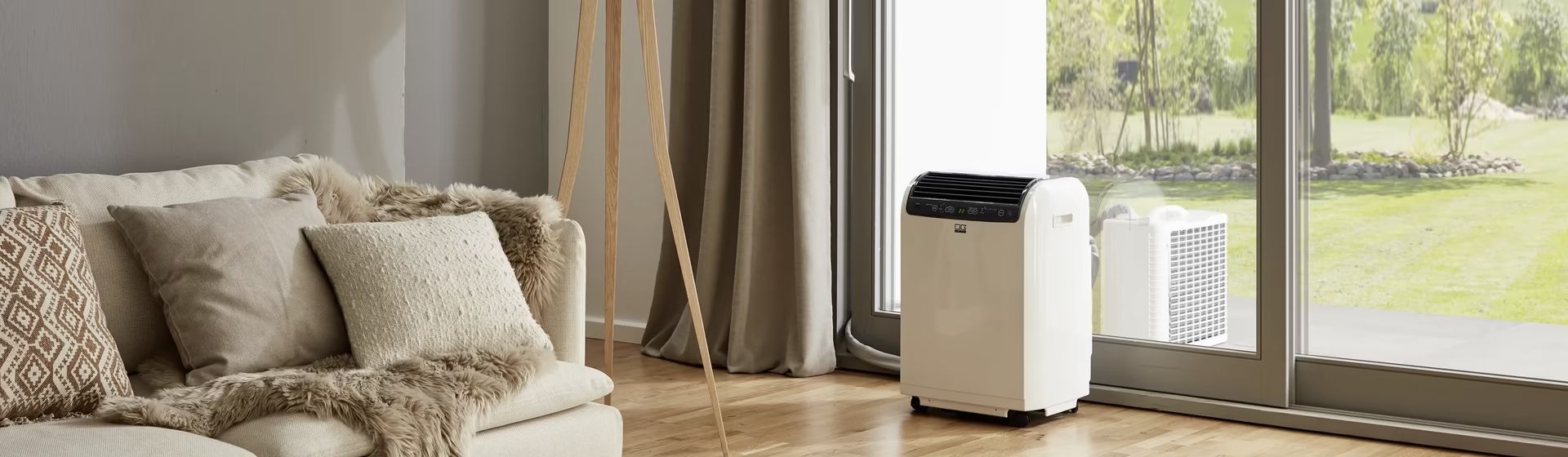 Remko Klimagerät SERIE RKL ECO im Einsatz in einem Wohnzimmer bild