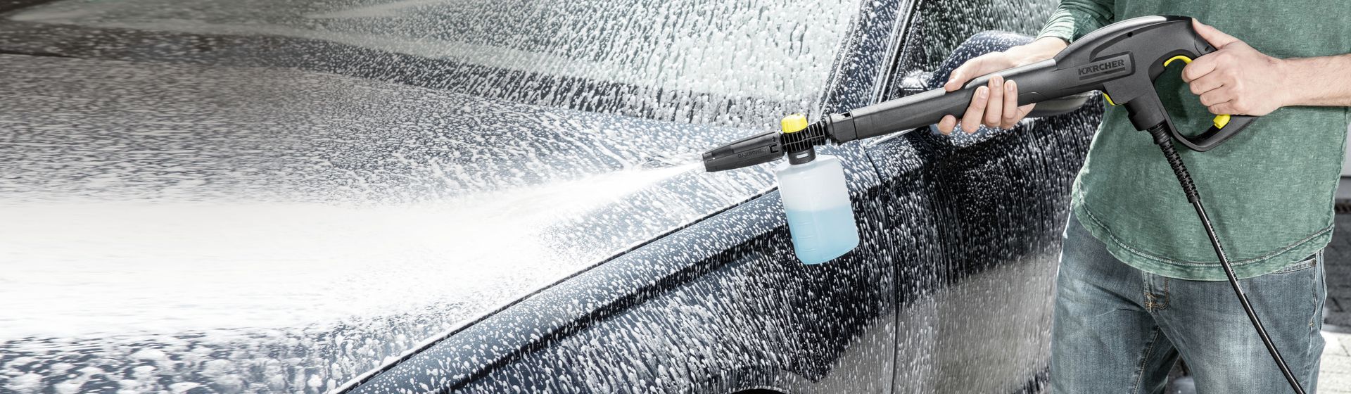 Kärcher Schauminjektor in Aktion bild