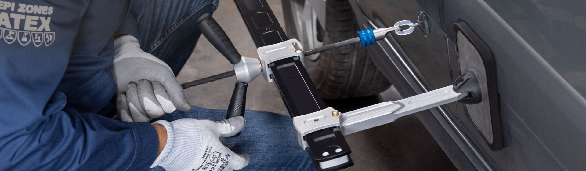 Karosserie Werkzeug von Gys in Aktion bild