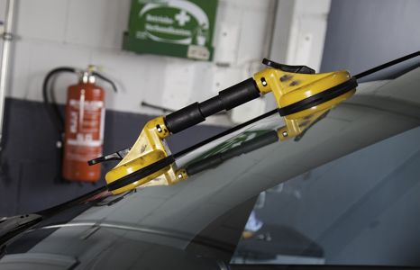 Produktbild kfz zubehoer kfz werkzeug autoglas teaser