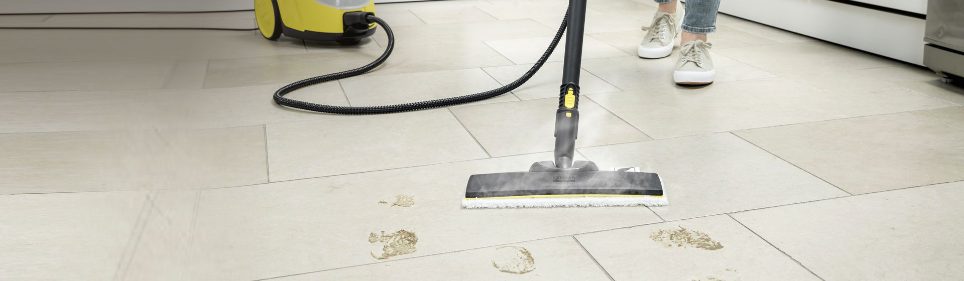 Kärcher Dampfsauger in Aktion bild