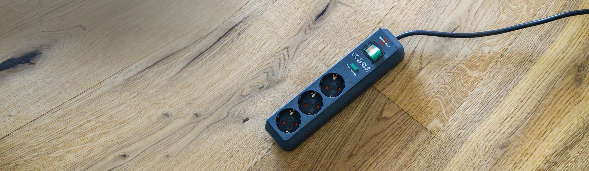Brennenstuhl Steckdosenleiste mit Überspannungsschutz bild