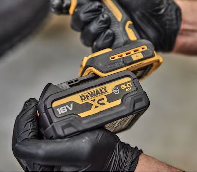 Produktbild strom und energie werbeblock akkus und ladegeraete