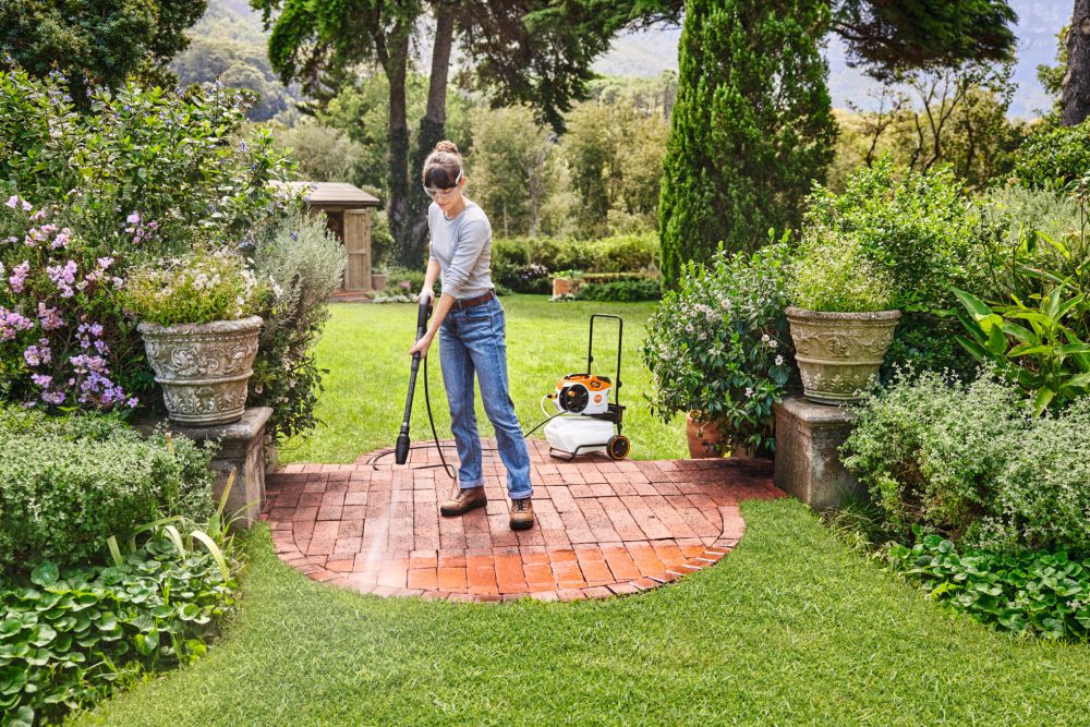 Produktbild STIHL Fahrwagen mit Wassertank bild 3