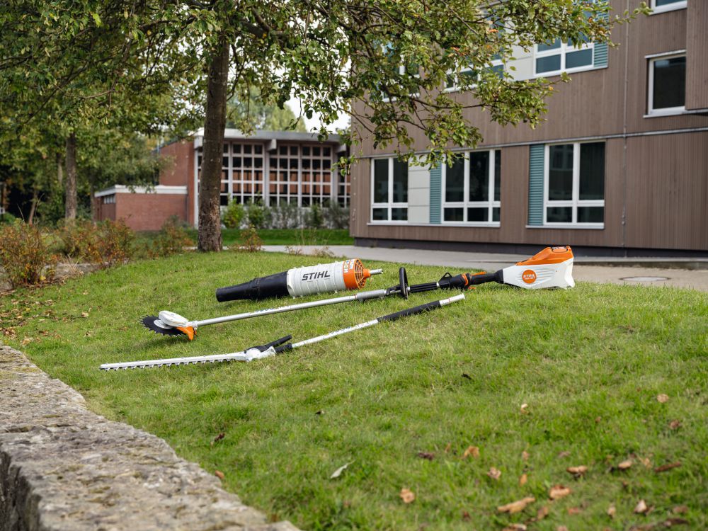 Produktbild STIHL Akku Kombimotor KMA 135 R ohne Akku und Ladegerät bild 3