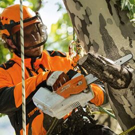 Produktbild Stihl Akku Kettensäge 25cm MSA 161 T ohne Akku Ladegerät bild 2