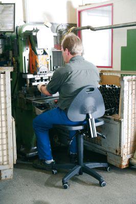 Produktbild Stuhl Isitec 9603-2000 mit Gleitern bild 3