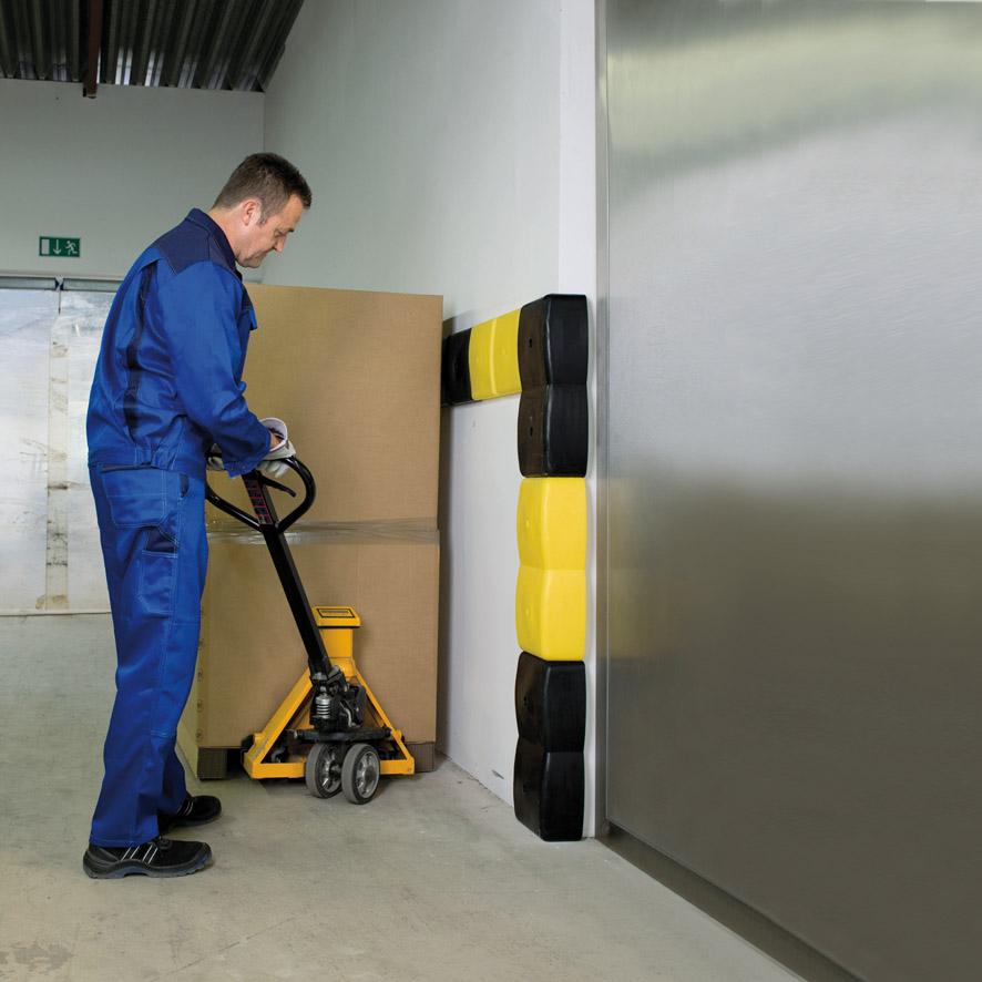 Produktbild Asecos Eck-Schutzprofil 500 breit PE schwarz VE 2 bild 3