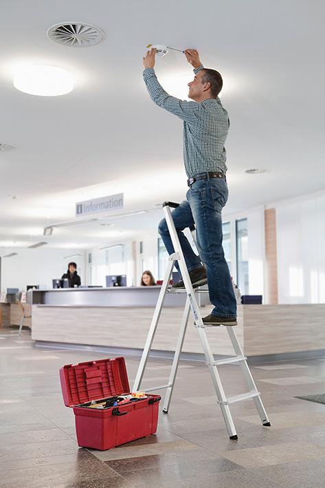 Produktbild Günzburger ALU Stufenstehleiter ML 7 Stufen