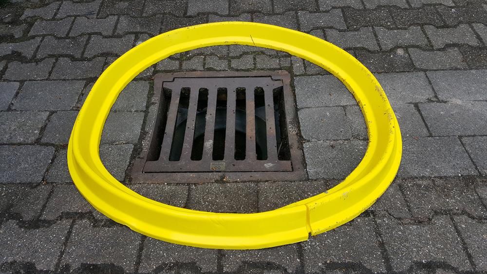 Produktbild Schöller Absperrbarriere Polyurethan 3000x100x70 mm