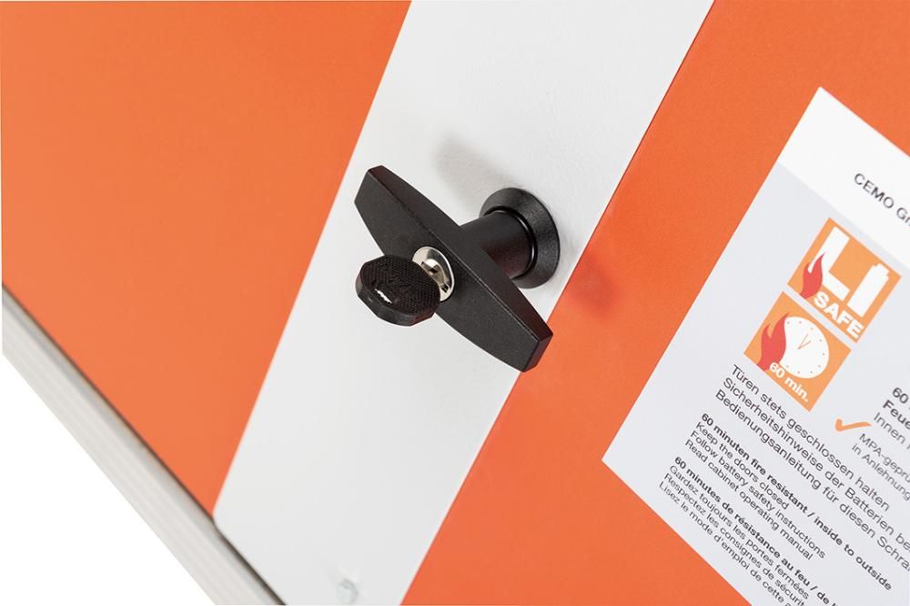 Produktbild Cemo Akku Ladeschrank Premium Plus Stapelfüßen 890 x 660 x 620 mm bild 2